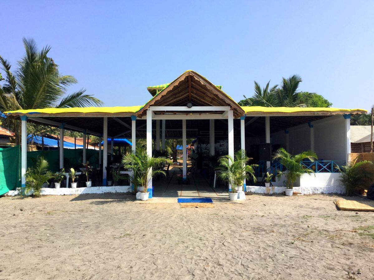 Morjim Queen Beach Resort מראה חיצוני תמונה
