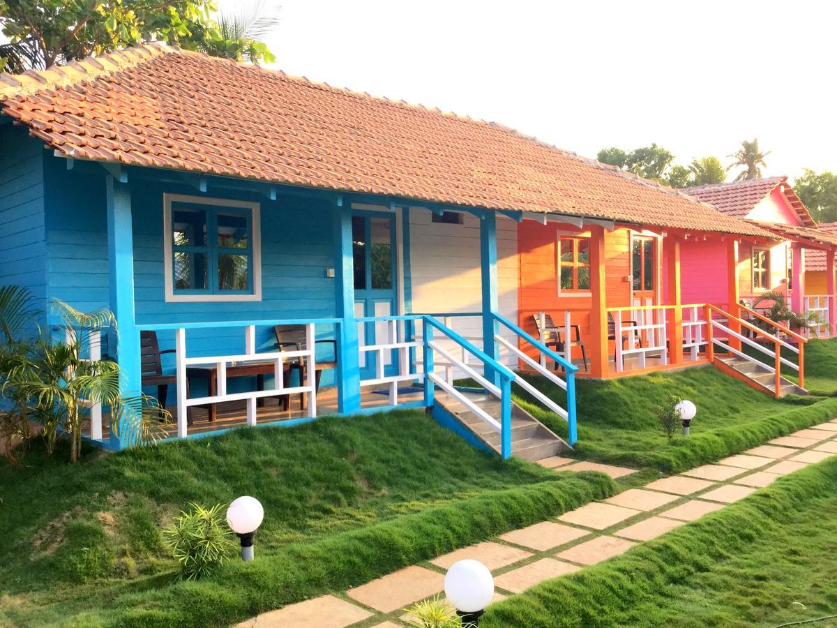 Morjim Queen Beach Resort מראה חיצוני תמונה
